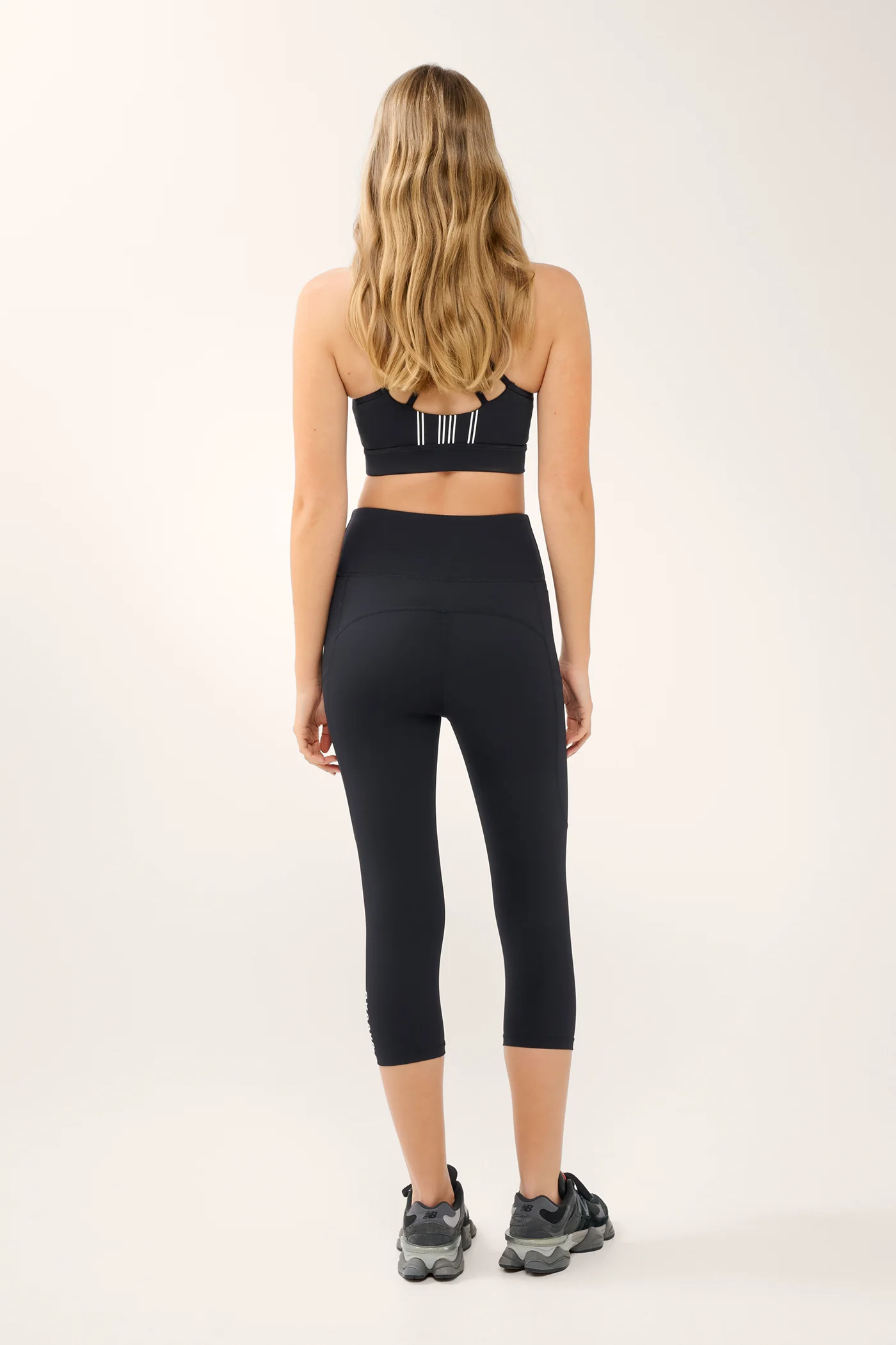 CLASSIC 3/4 HIGH WAIST POCKET LEGGING - Image 3