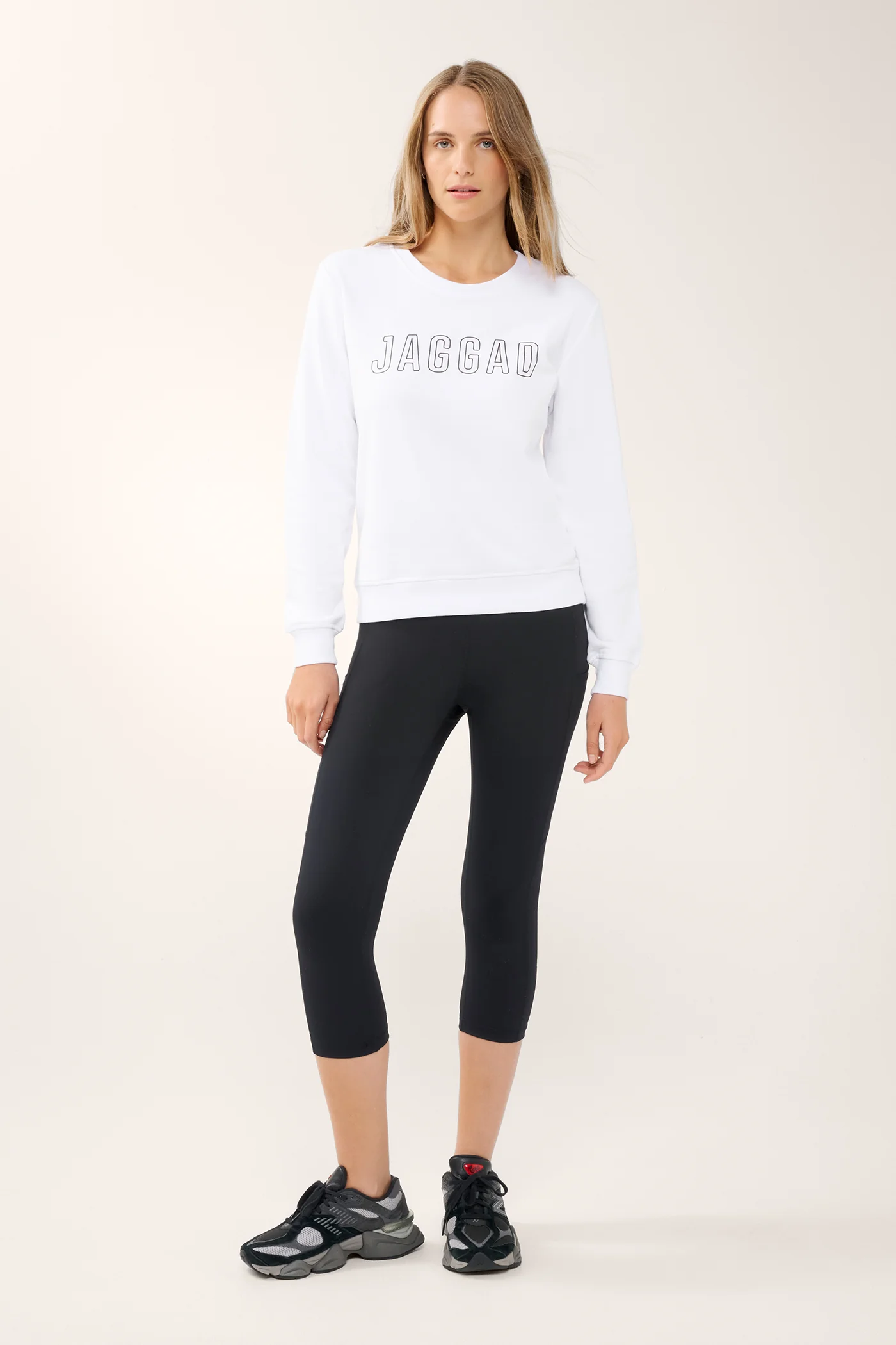 Classic Keyline Sweater White - Image 4