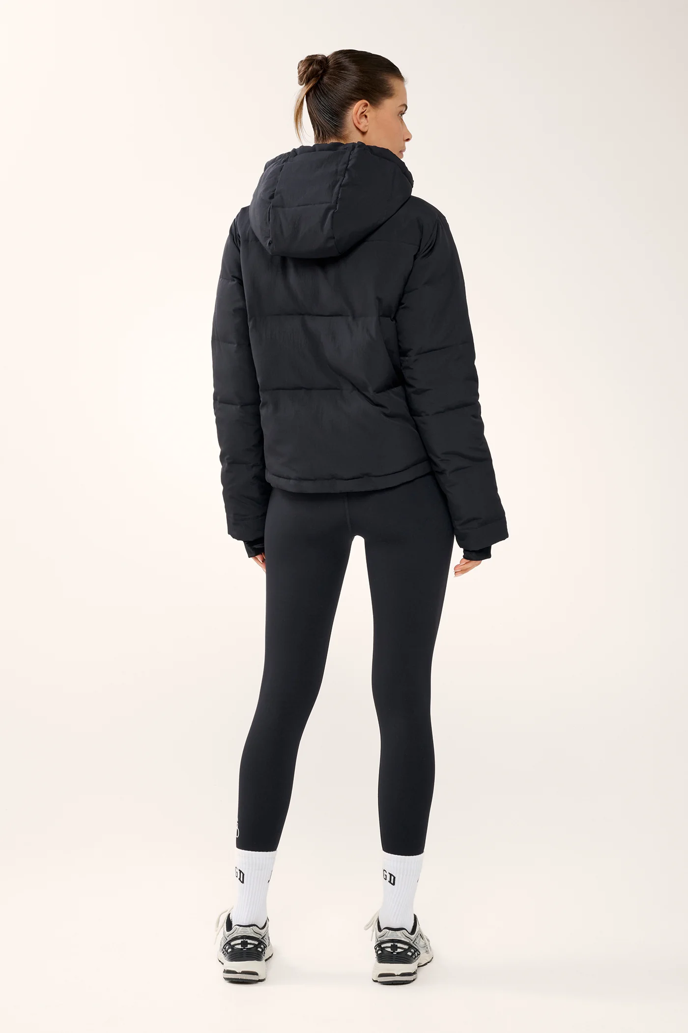 ESSENTIAL HIP-LINE PUFFER JACKET BLACK - Image 7