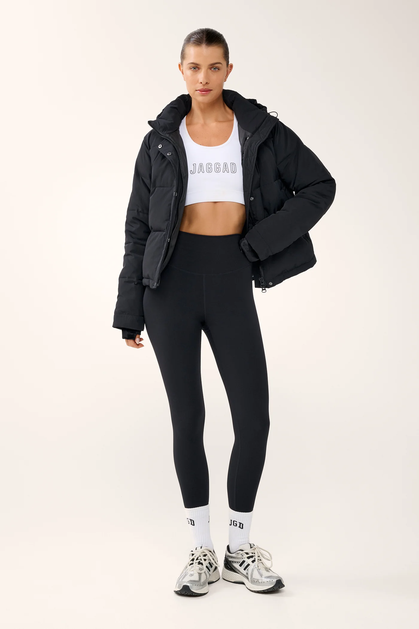 ESSENTIAL HIP-LINE PUFFER JACKET BLACK - Image 8