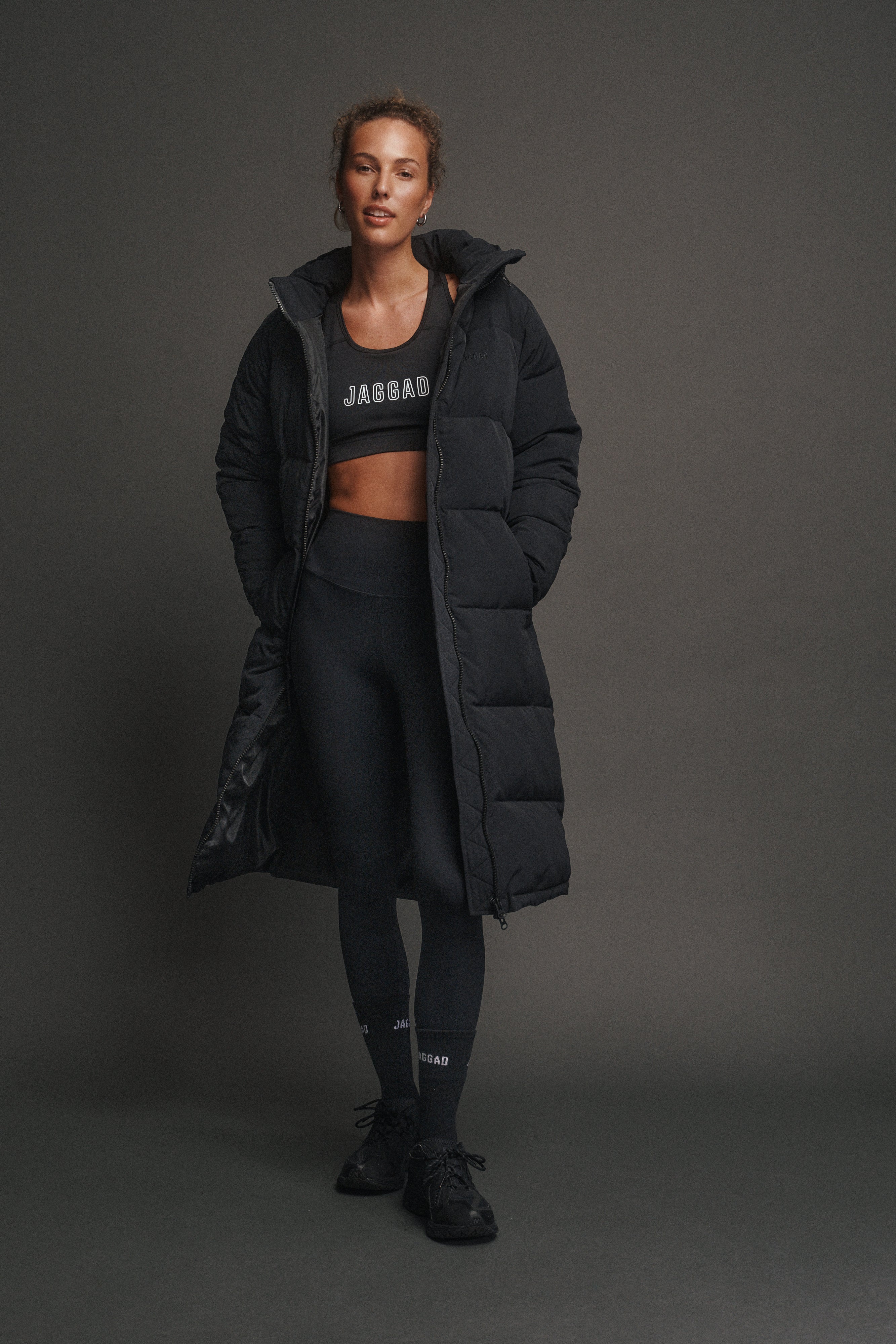ESSENTIAL LONGLINE PUFFER JACKET BLACK - Image 7