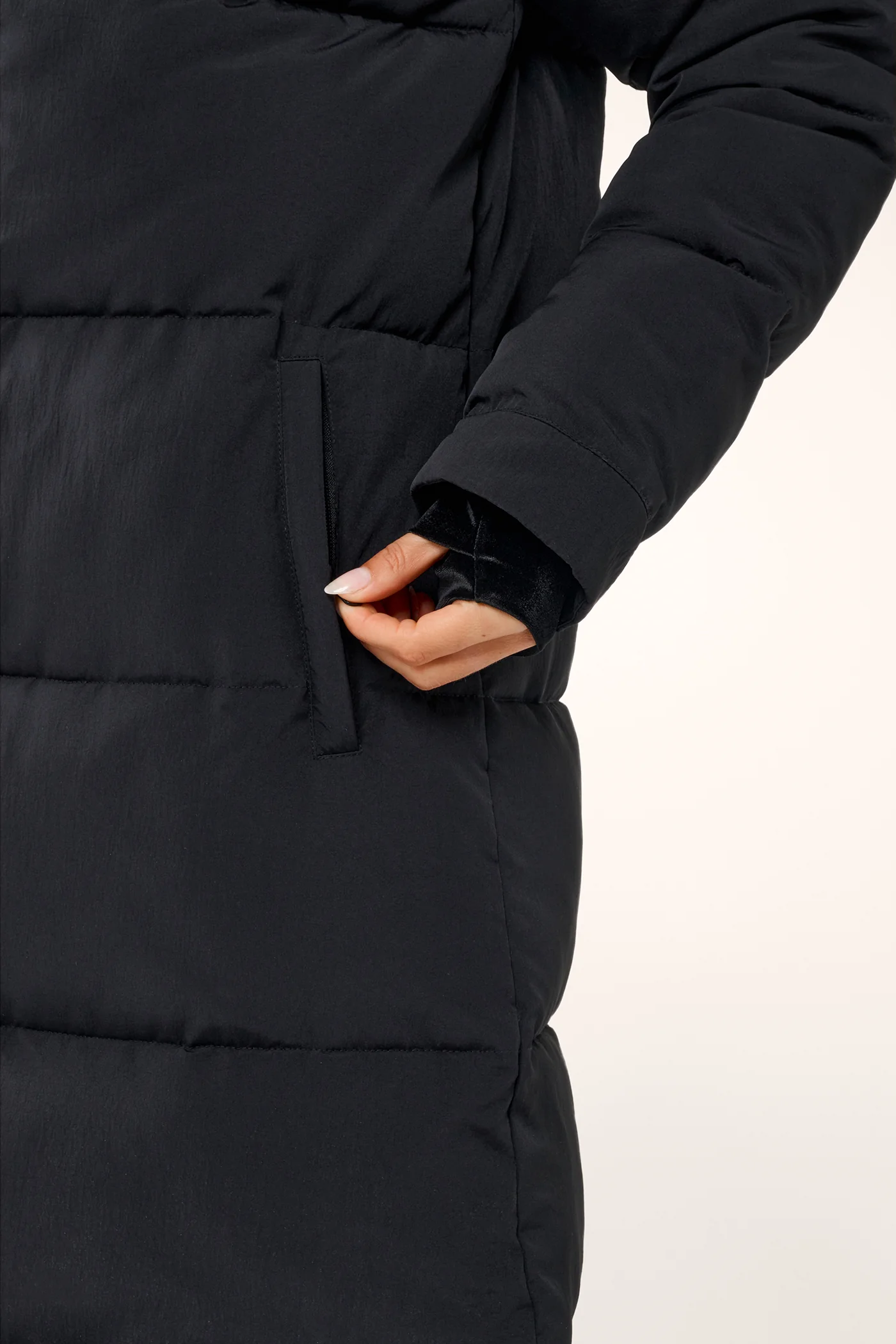 ESSENTIAL LONGLINE PUFFER JACKET BLACK - Image 9