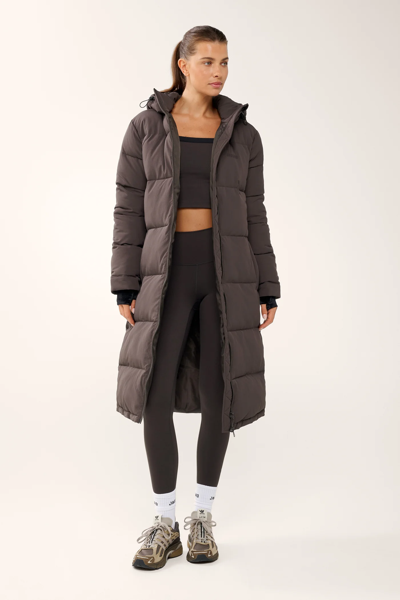 ESSENTIAL LONGLINE PUFFER JACKET COFFEE BEAN - Image 9