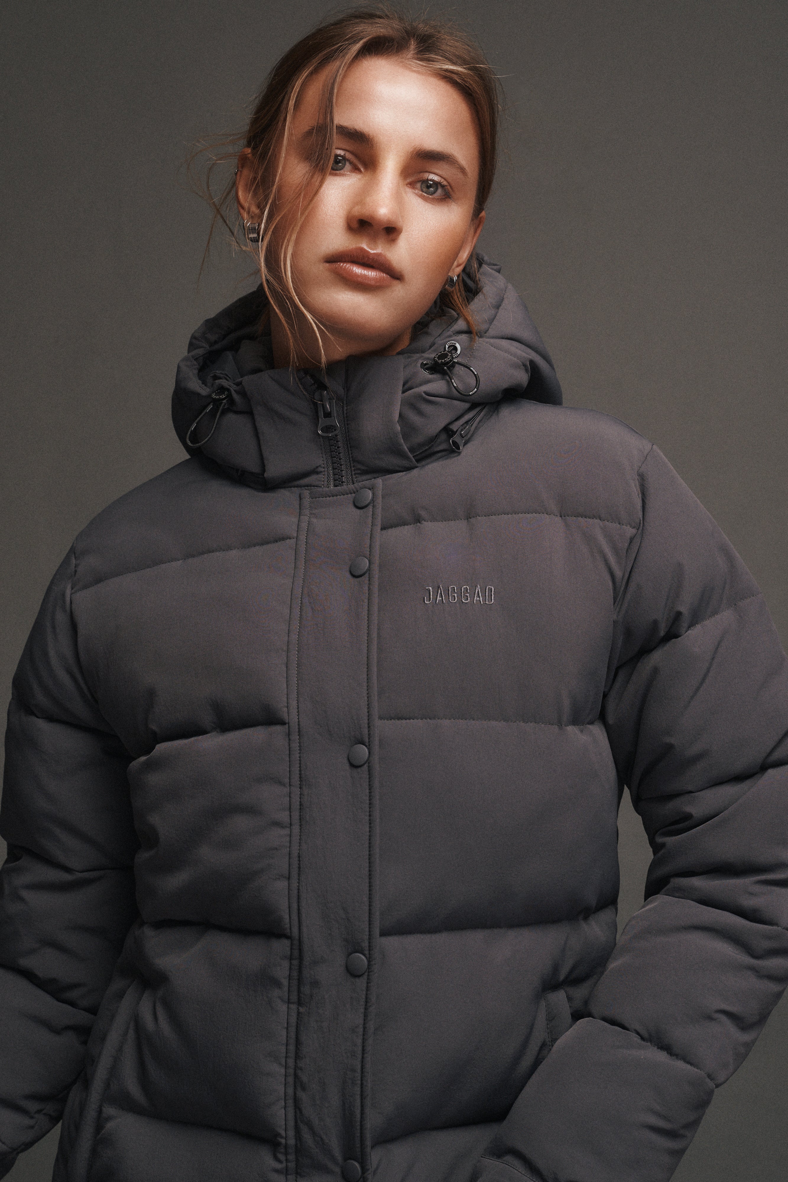 ESSENTIAL MID LINE PUFFER JACKET STEEL - Image 7